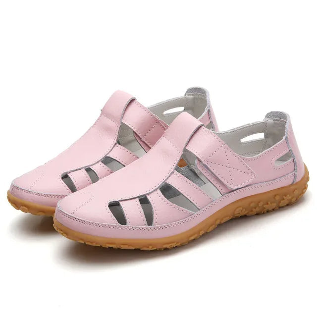 Chaussures de marche rose pour femmes, en cuir, semelle antidérapante marron, design aéré, confortables et légères, idéales pour l'été.