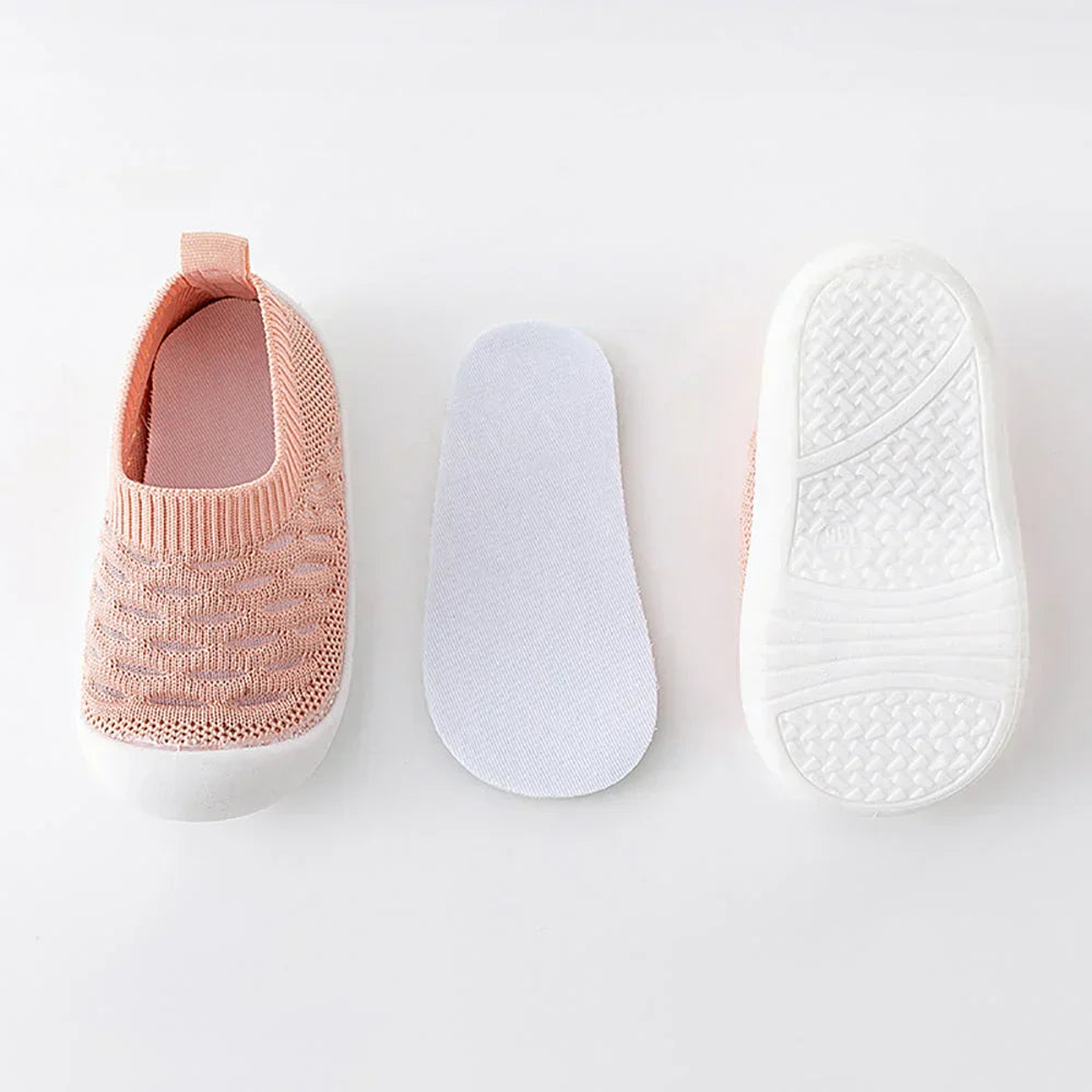 Chaussons Bébé Antidérapants en Tricot Rose Doux