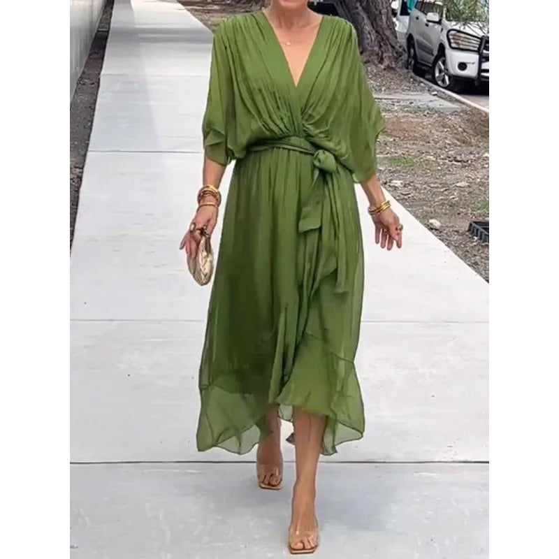 Robe asymétrique manches chauve-souris — Élégance fluide