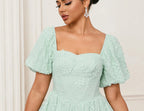 Robe en dentelle à manches bouffantes — Vert tendre