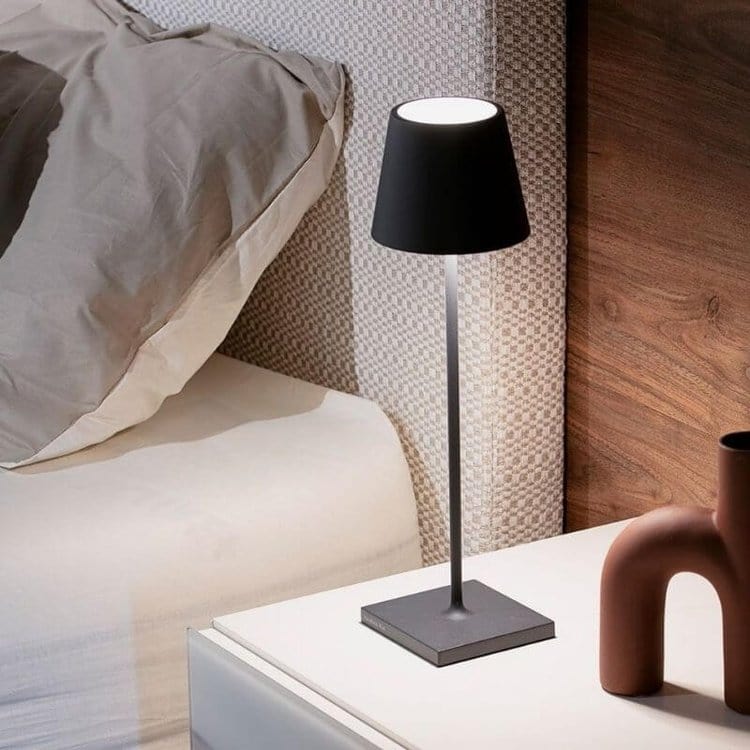 Lampe LED de table étanche compatible Alexa – design minimaliste & commande vocale