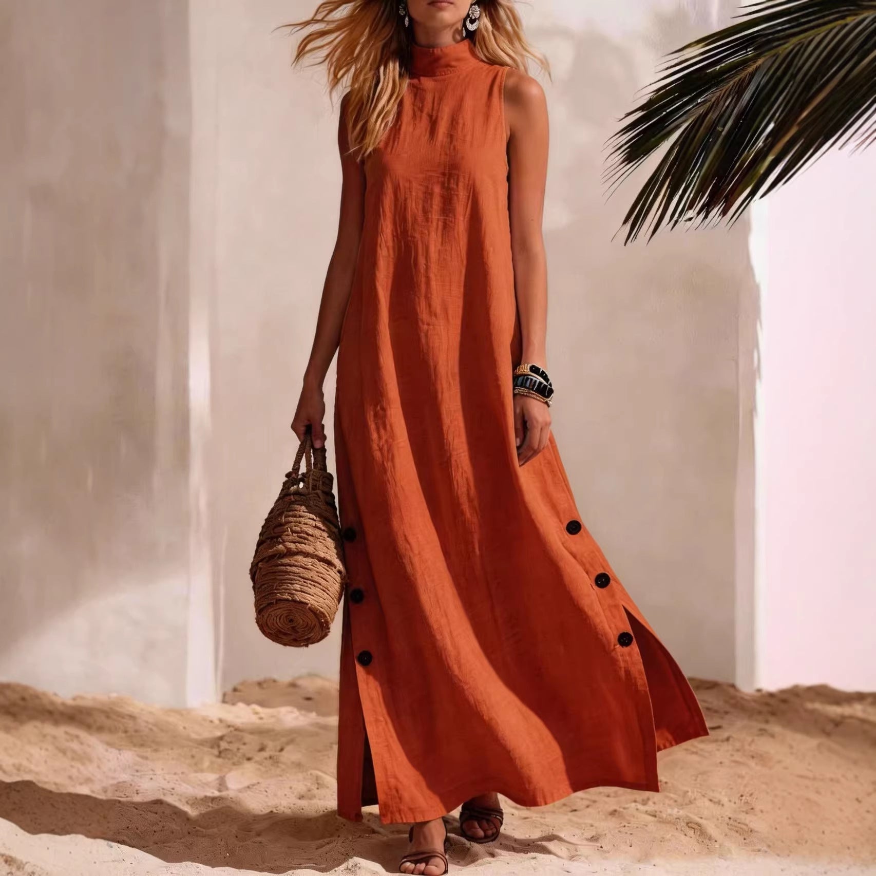 Robe lin-coton sans manches, coupe droite et fentes latérales