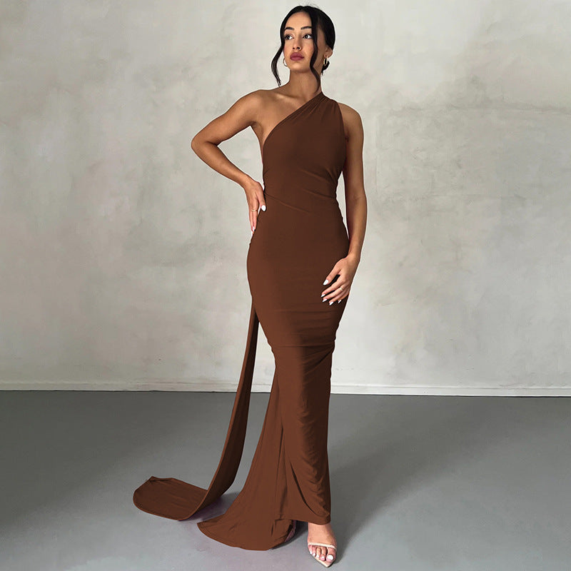 Robe du soir jaune pâle, ceinture enveloppante