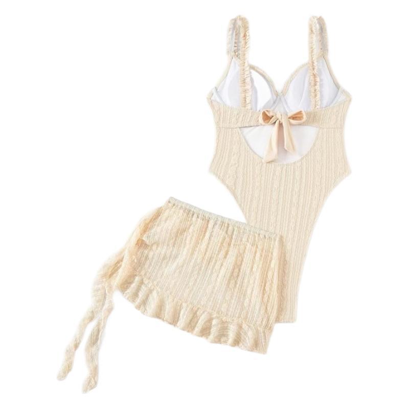 Evelyne — Ensemble short de plage à jupe crème
