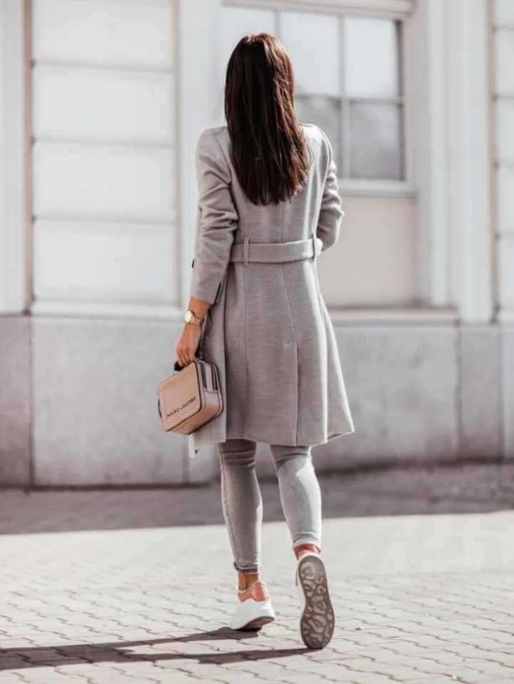 Elegant and fitted trench coat for women - Autumn Collection