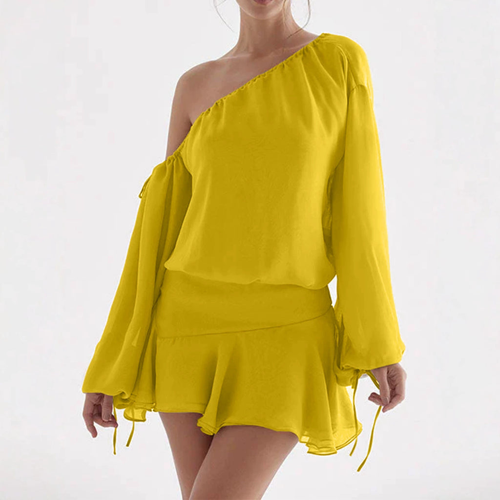 Robe mousseline à l'épaule dénudée