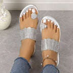 Sandales plates à bout rond et à strass - Chic&Shines