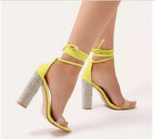 Talons hauts en strass avec brides transparentes - Chic&Shines