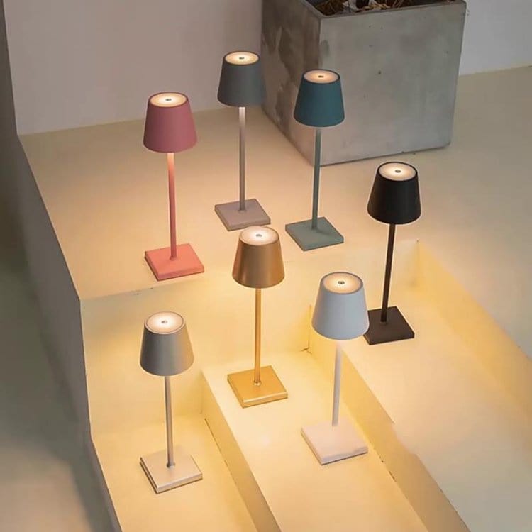 Lampe LED de table étanche compatible Alexa – design minimaliste & commande vocale