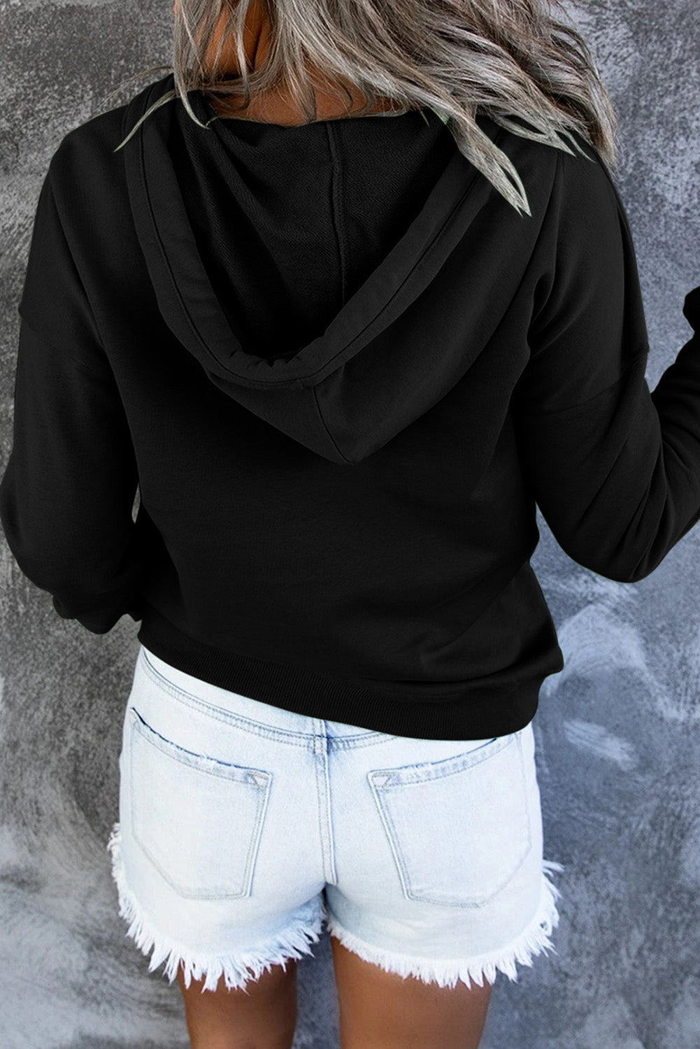 Sweat à capuche basique pour femme, coupe confortable et design sobre
