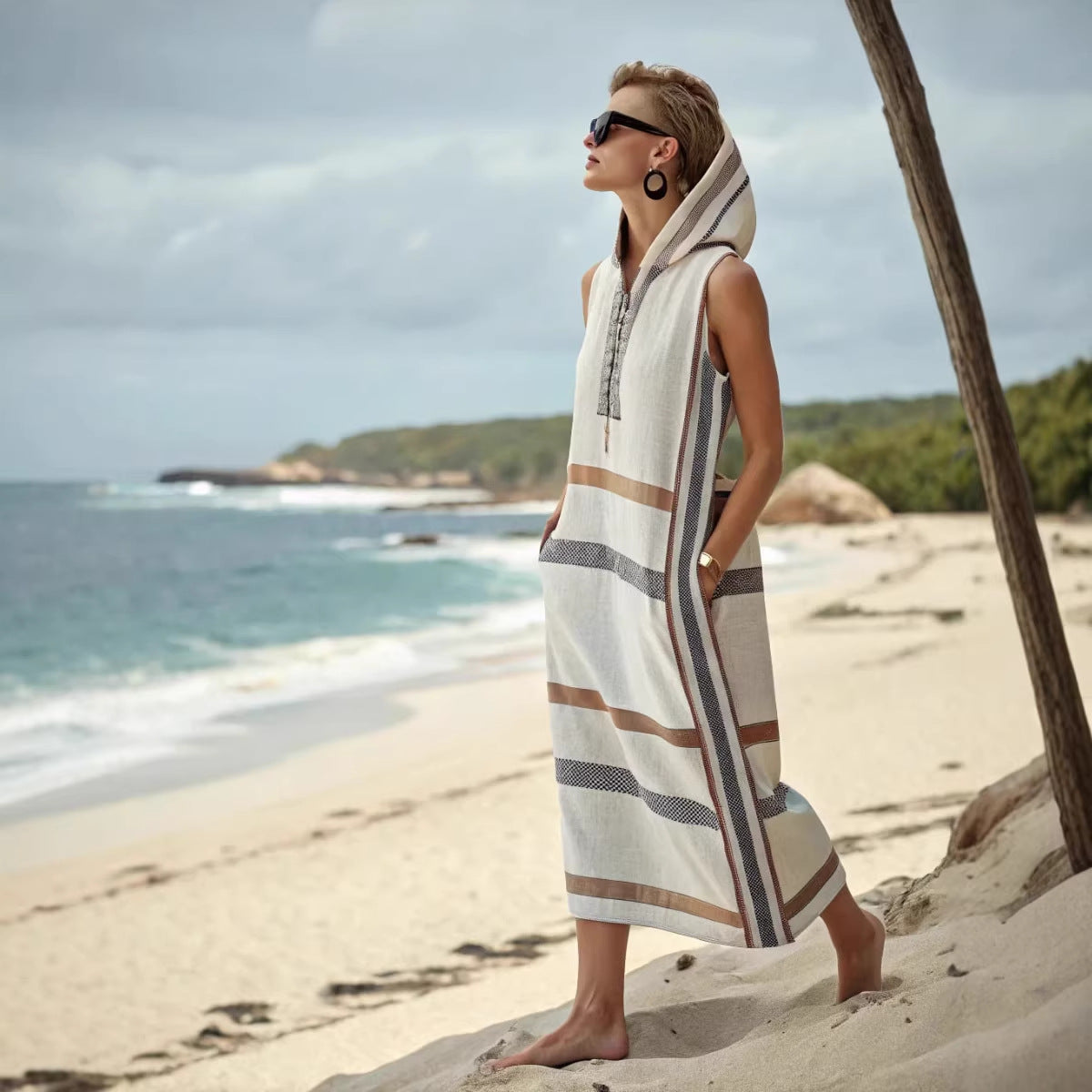 Robe midi sans manches avec capuche et poches