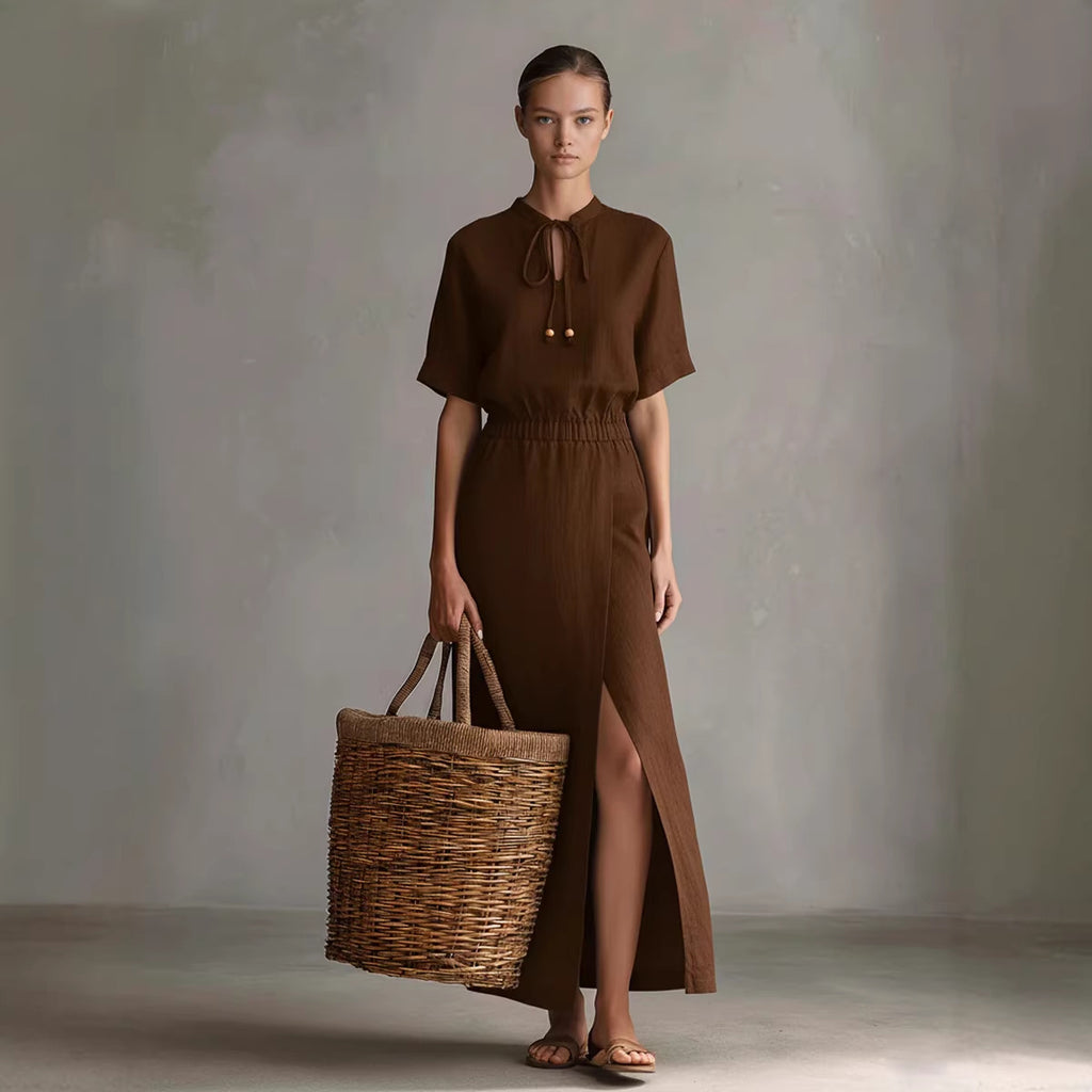 Robe midi nœud au col – Élégance intemporelle