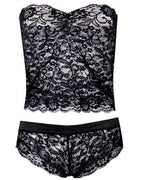 Lingerie décolleté cache-cœur et shorty en dentelle