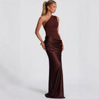 Robe longue asymétrique taille haute élégante