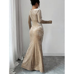 Robe longue velours beige à taille marquée et perles