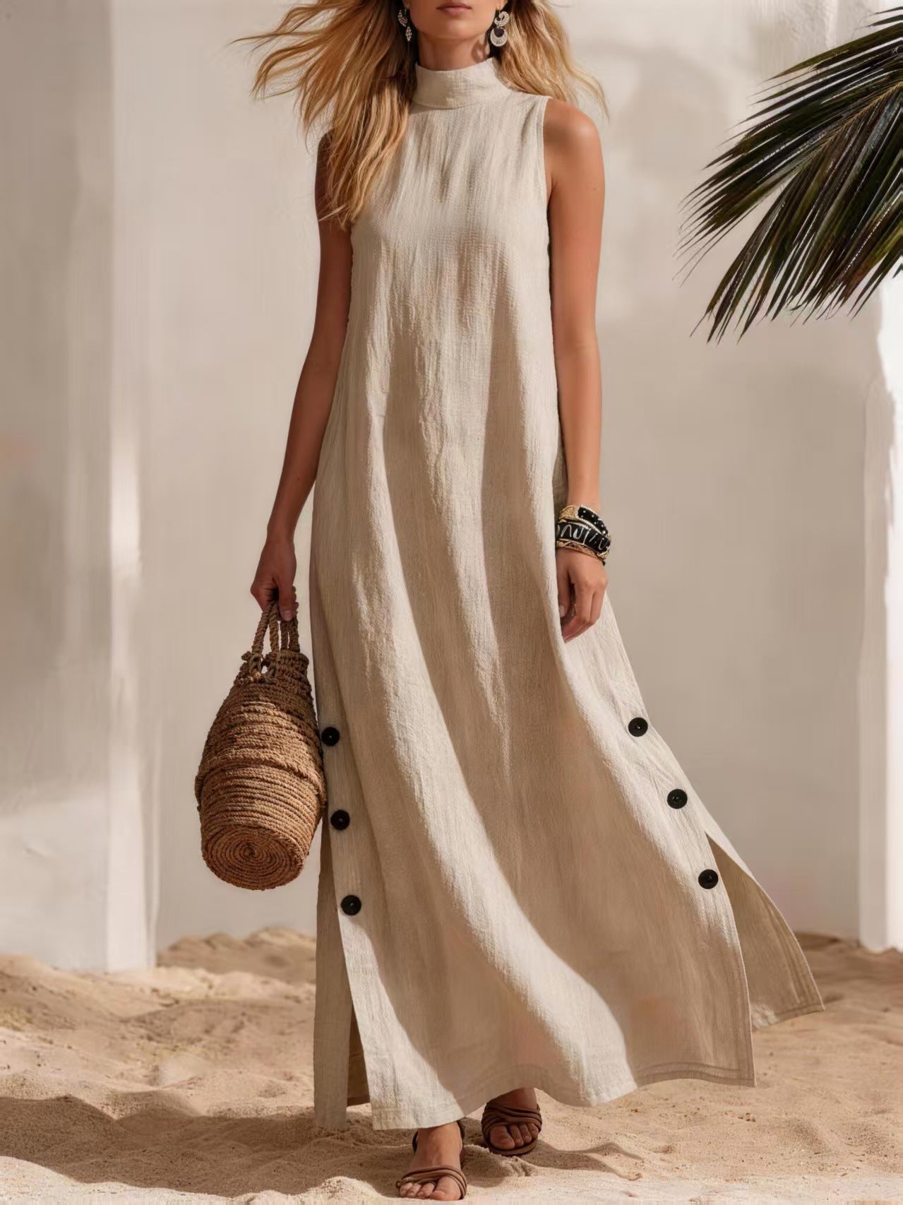 Robe lin-coton sans manches, coupe droite et fentes latérales