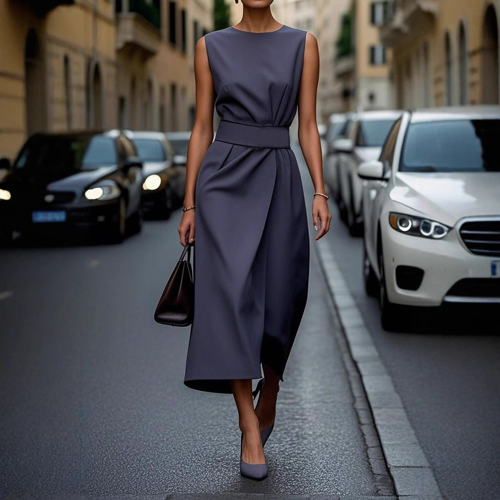 Robe longue irrégulière sans manches avec ceinture