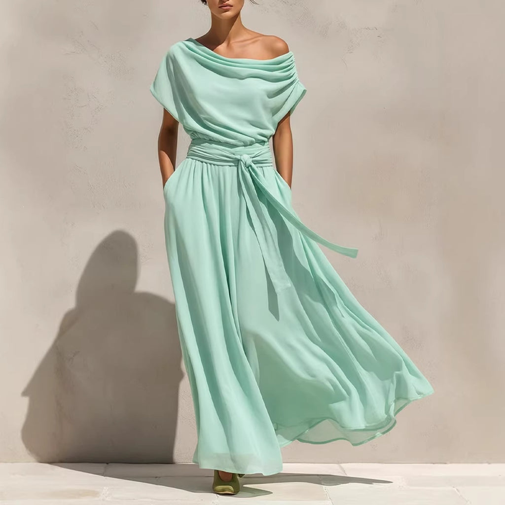 Robe mi-longue plissée taille marquée manches courtes
