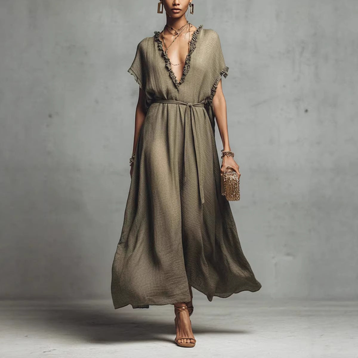 Robe loose-fit col V — Élégance décontractée