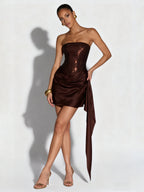 Robe bustier gainante à paillettes bordeaux