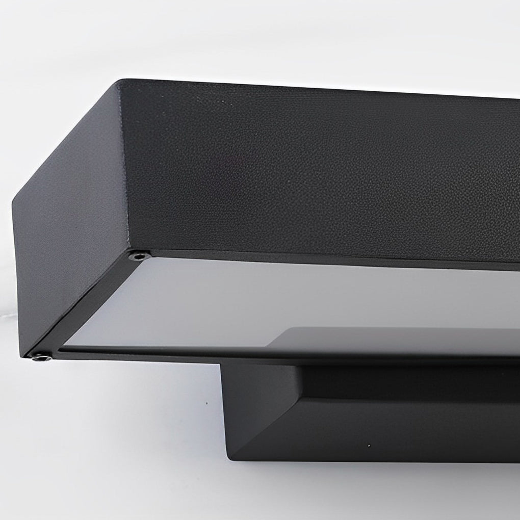 Black stainless steel outdoor light fixture