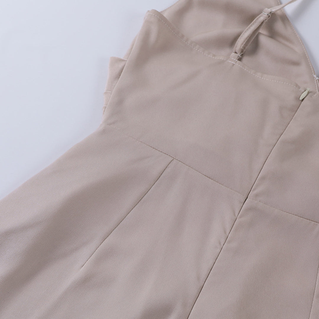 Maxi-robe en satin avec bretelles spaghetti | Sensuelle et élégante | Style féminin