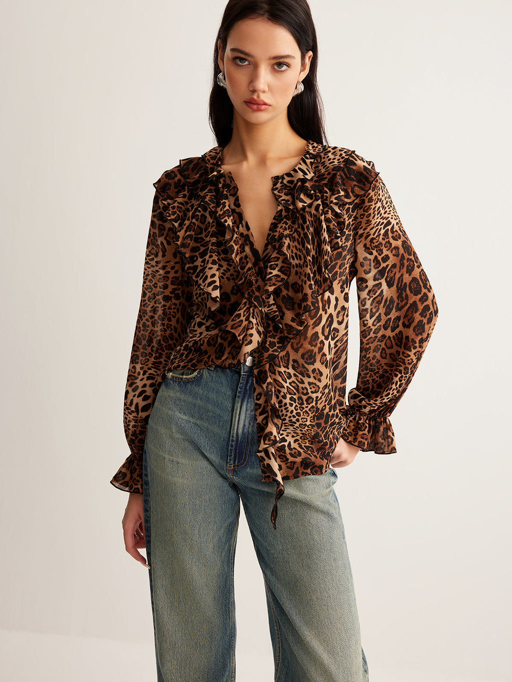 Chemisier chic imprimé léopard safari – Haut en mousseline à manches longues et col à volants pour femme