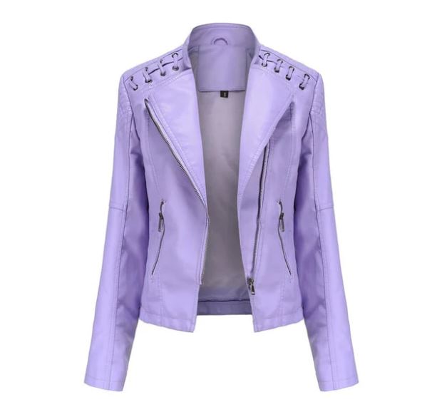 Veste en cuir violet clair pour femme avec fermeture éclair, détails lacés aux épaules, style moderne et élégant. Mode féminine tendance.