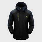 Veste imperméable noire pour homme avec capuche, design sportif, poches zippées, idéale pour randonnée et activités extérieures.