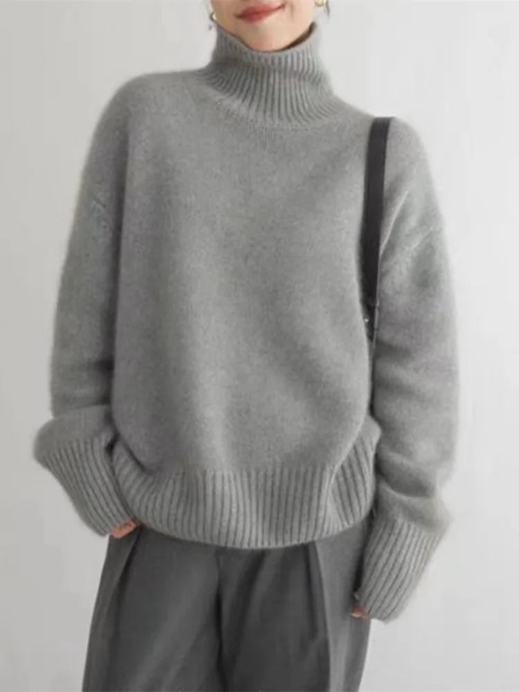 Chic and cozy linen turtleneck for winter