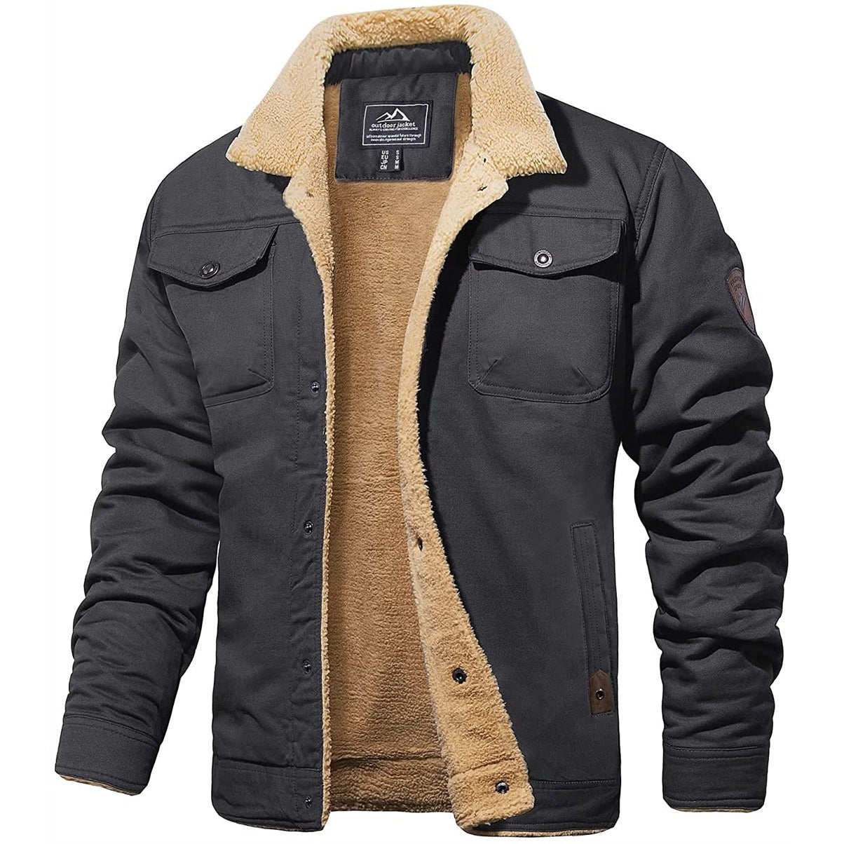 Veste homme noire doublée en fourrure, col en sherpa, poches poitrine, style décontracté, idéale pour l'hiver et les activités extérieures.