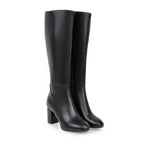 Bottes noires en cuir à talons hauts, élégantes et modernes, idéales pour l'automne et l'hiver. Chaussures femme tendance et confortables.