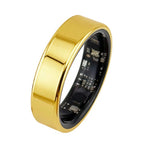 Bague intelligente en or avec capteurs intégrés, technologie portable, design moderne, suivi santé, accessoire connecté, innovation high-tech.