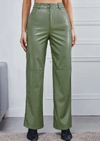 Pantalon en cuir vert olive pour femme, taille haute, coupe droite, élégant et moderne, idéal pour la mode automne-hiver.