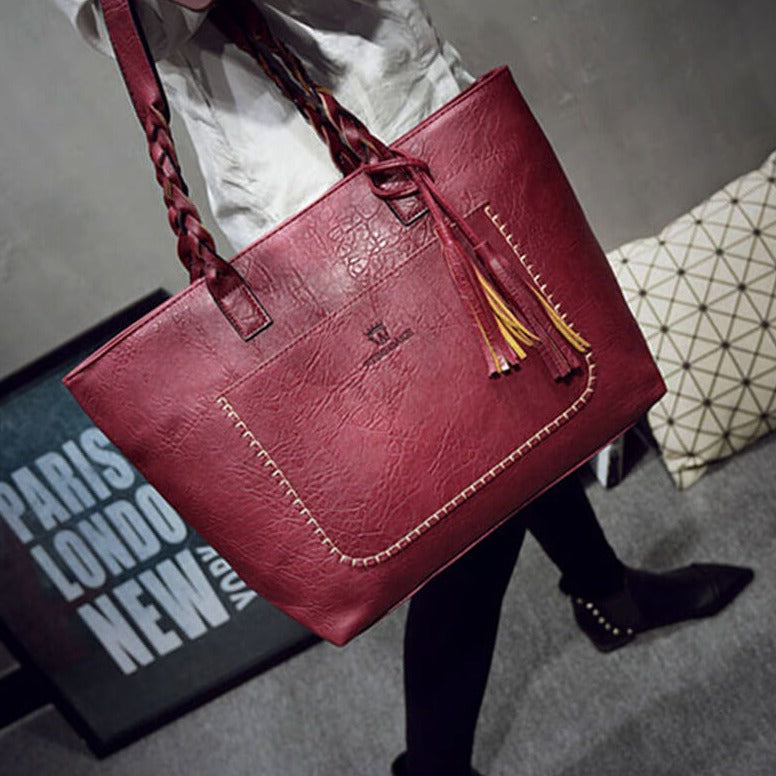 Women's leather shoulder bag
