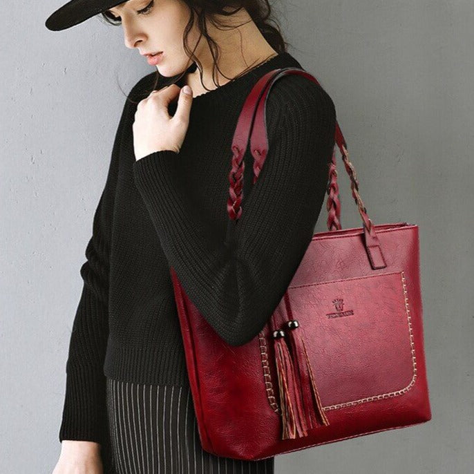 Women's leather shoulder bag