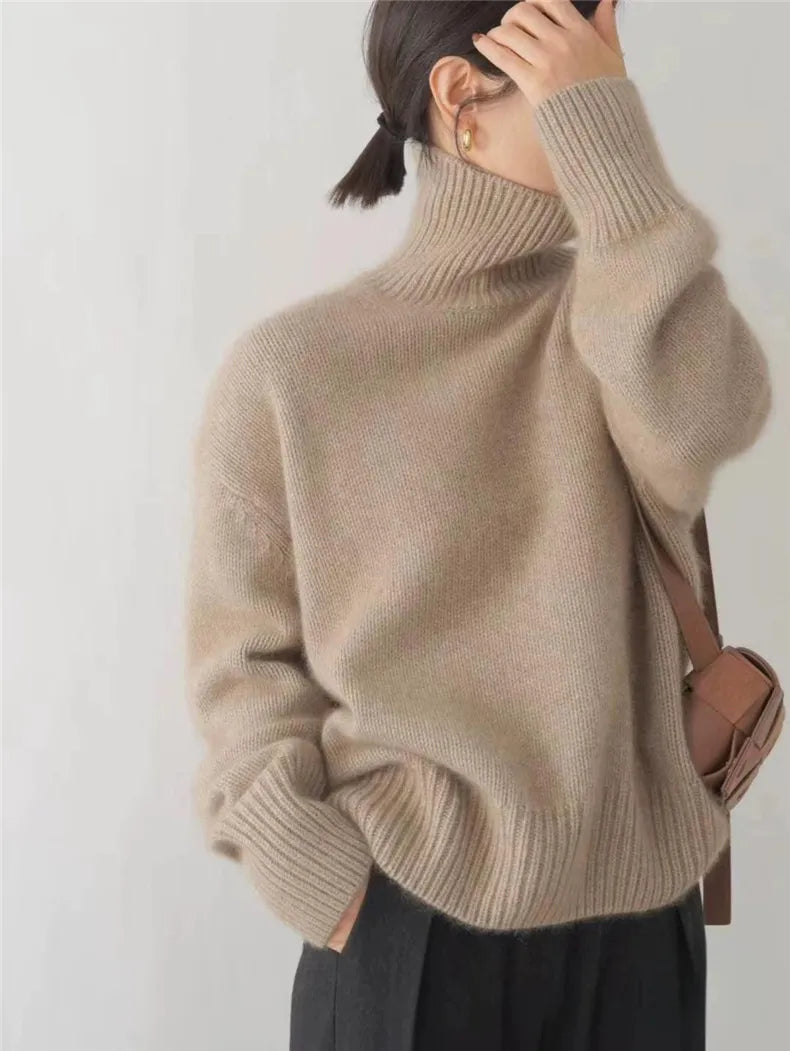 Chic and cozy linen turtleneck for winter