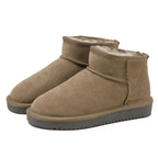Bottes en daim marron clair pour femme, doublure en fourrure, semelle antidérapante, style hiver chaud et confortable, mode tendance.