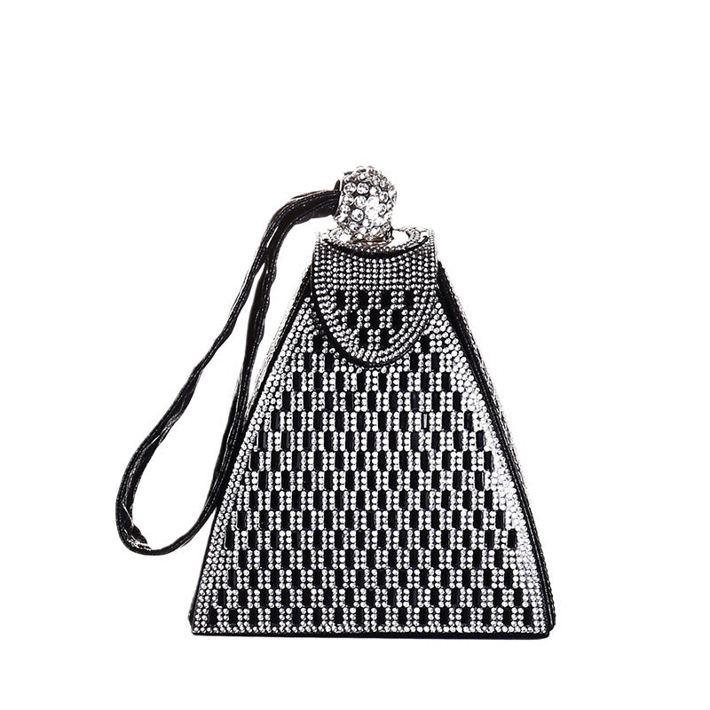 Sacs a main pyramide strass