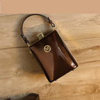 Sac à bandoulière en cuir verni brillant léger et luxueux - Chic&Shines
