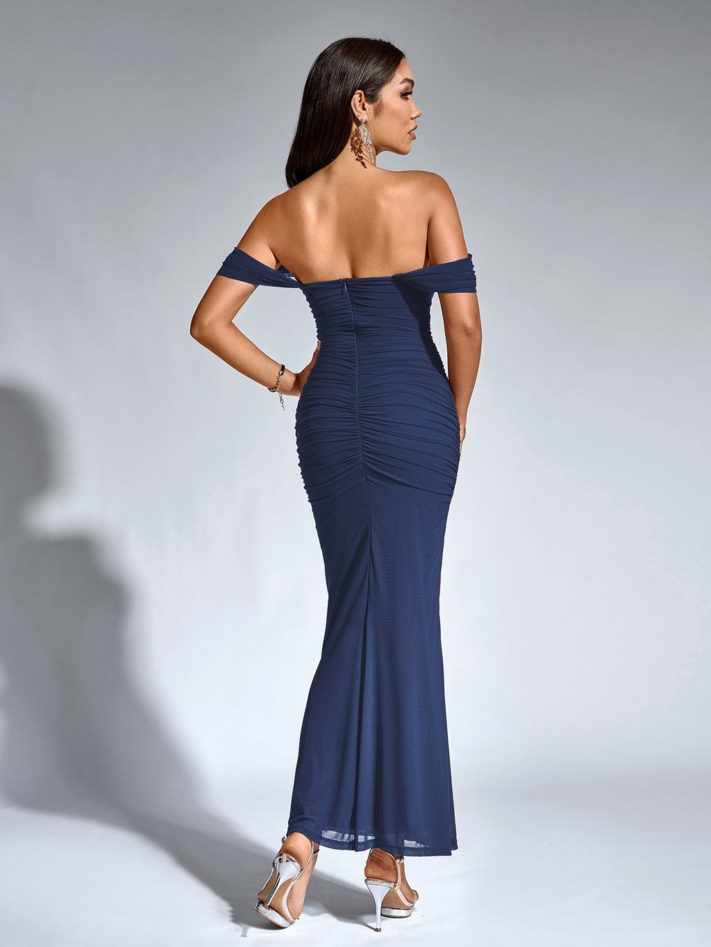 Robe longue moulante à épaules dénudées – Fronces et ourlet sirène | Robe de soirée extensible