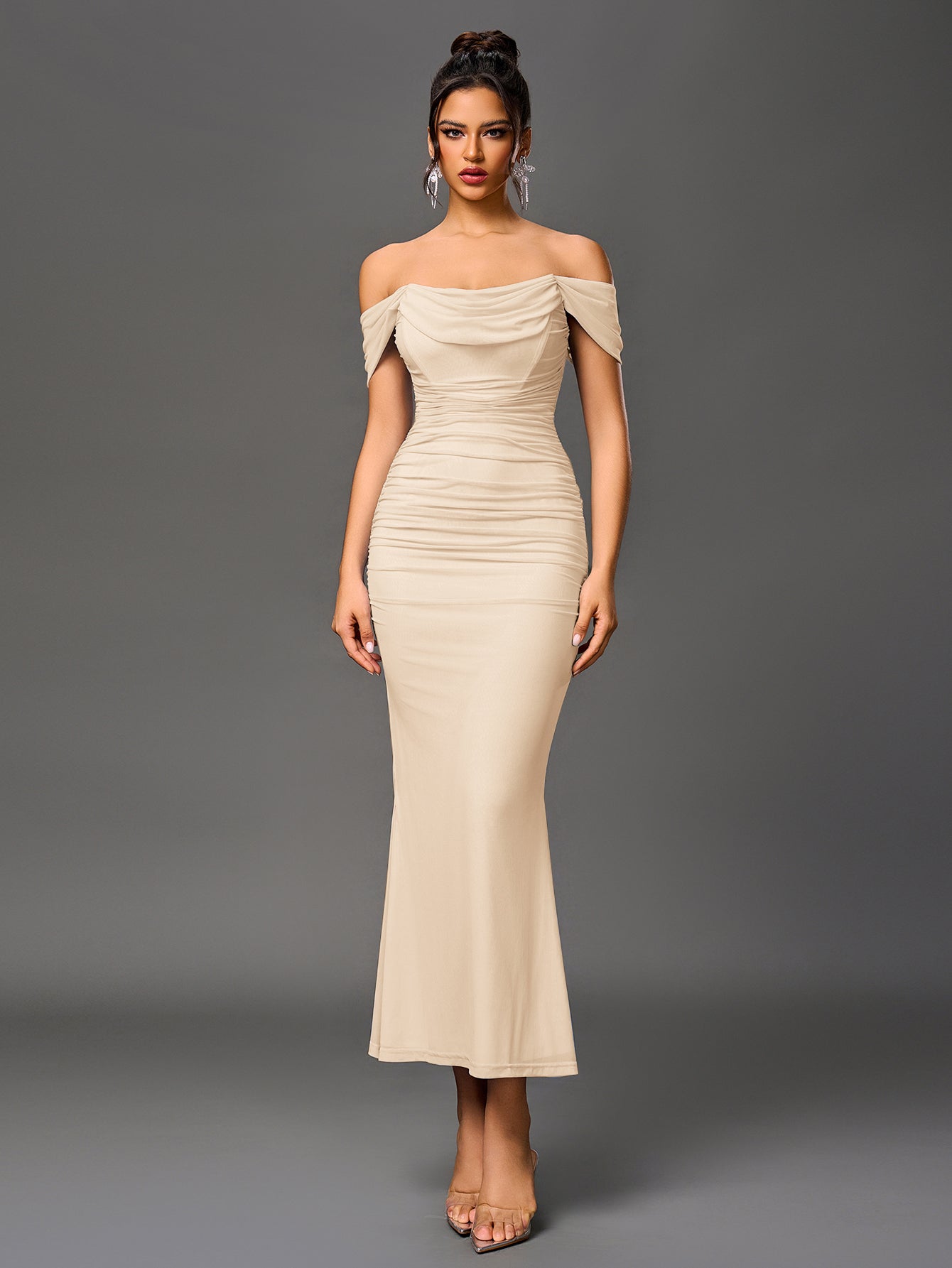 Robe longue moulante à épaules dénudées – Fronces et ourlet sirène | Robe de soirée extensible