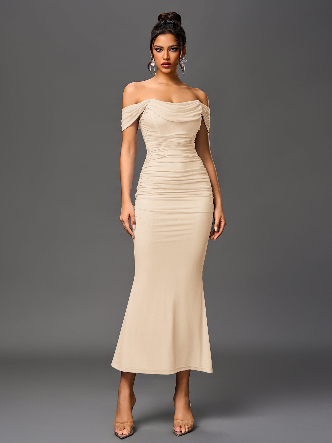 Robe longue moulante à épaules dénudées – Fronces et ourlet sirène | Robe de soirée extensible