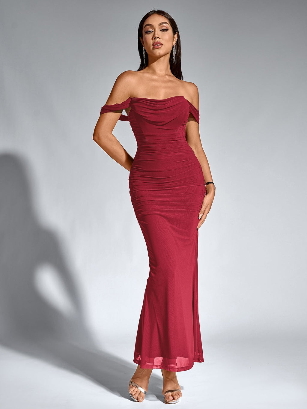 Robe longue moulante à épaules dénudées – Fronces et ourlet sirène | Robe de soirée extensible
