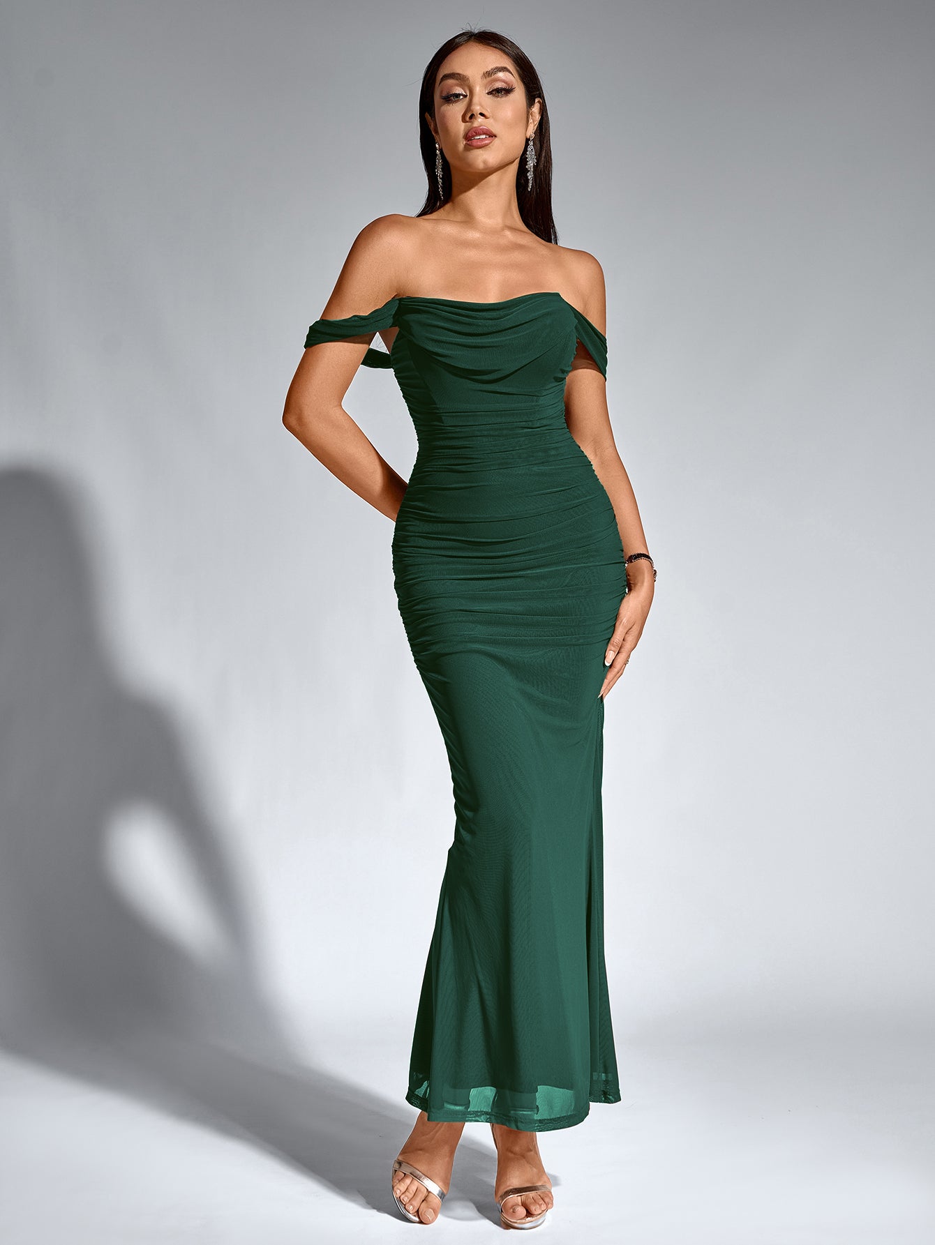 Robe longue moulante à épaules dénudées – Fronces et ourlet sirène | Robe de soirée extensible