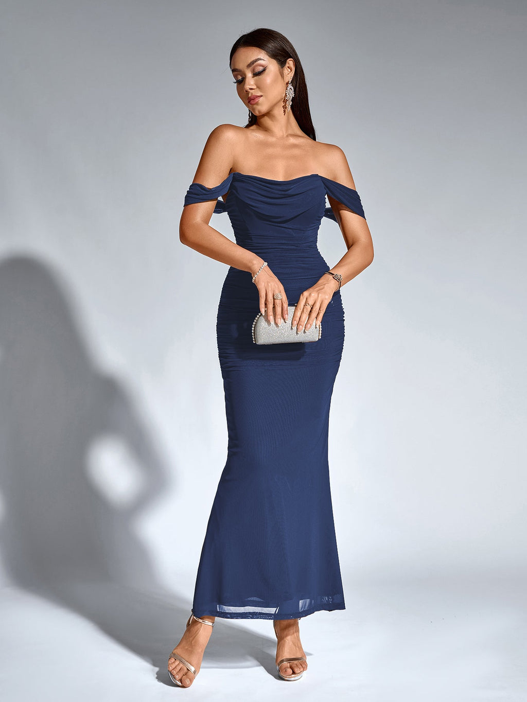 Robe longue moulante à épaules dénudées – Fronces et ourlet sirène | Robe de soirée extensible