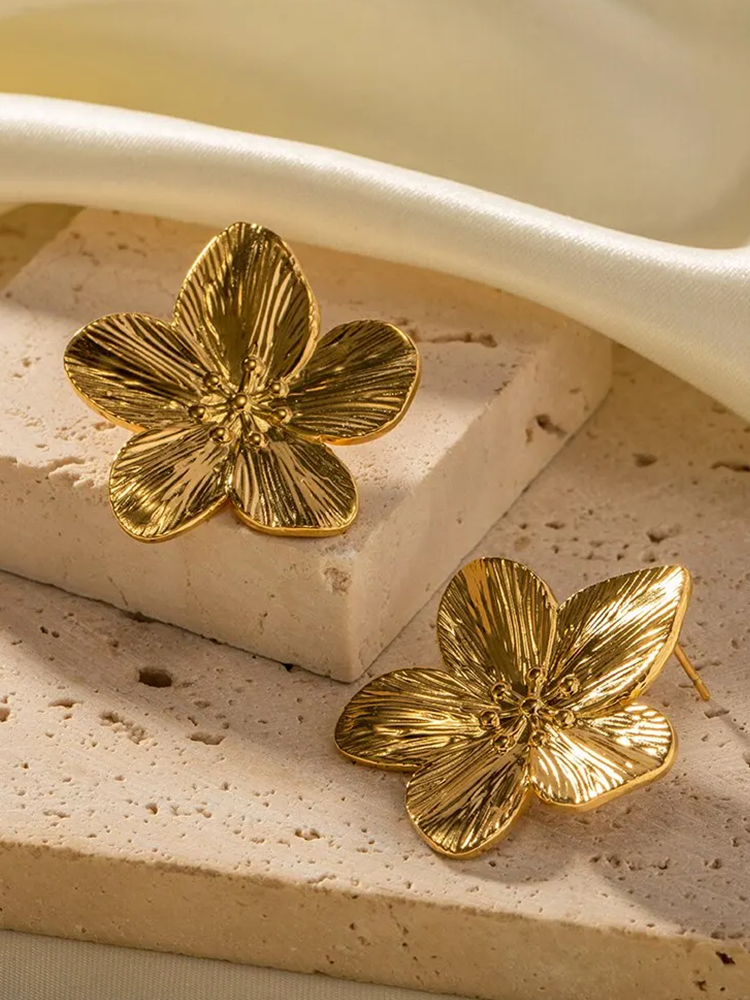 Rianne Flower Blossom Gold Earrings