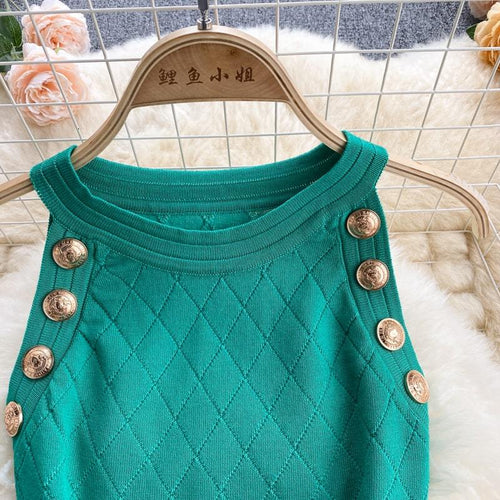 Robe courte moulante col rond sans manches à bouton latéral