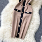 Robe longue moulante col rond à déco bouton