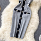 Robe longue moulante col rond à déco bouton